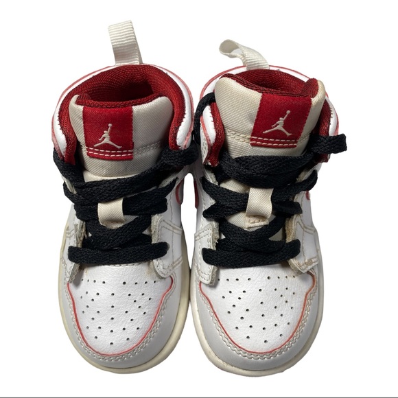 Toddler Boy’s Nike Air Jordan Shoes Sneakers Size 5C 640735-103 - Picture 2 of 8